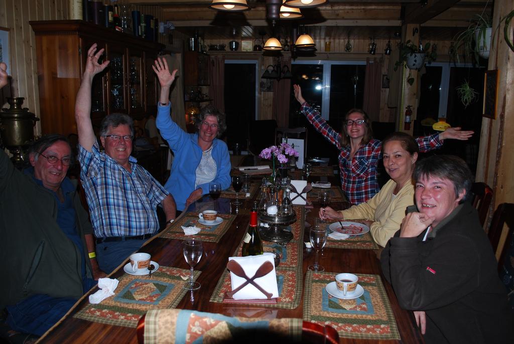 Auberge De La Riviere Matapedia - Matapedia River Lodge Routhierville ภายนอก รูปภาพ