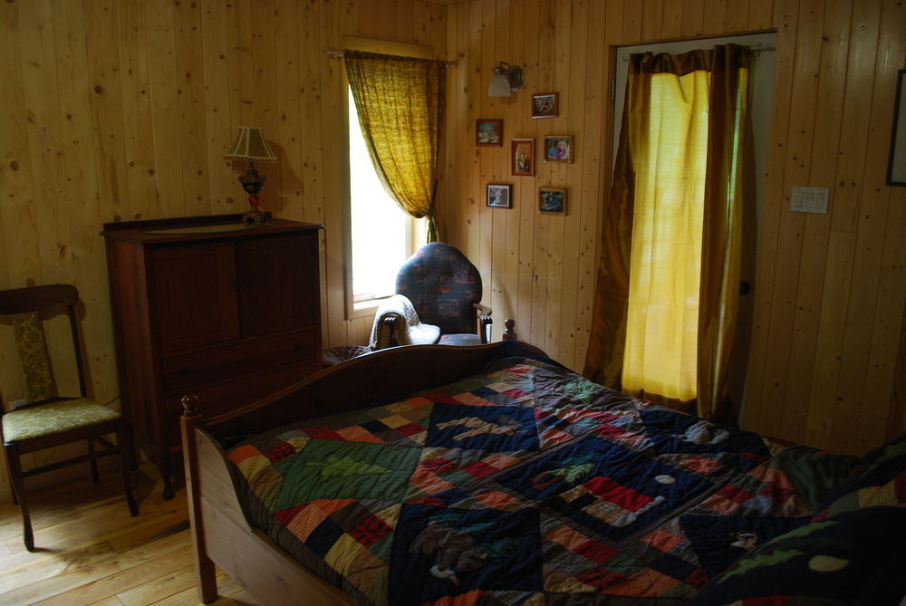 Auberge De La Riviere Matapedia - Matapedia River Lodge Routhierville ภายนอก รูปภาพ