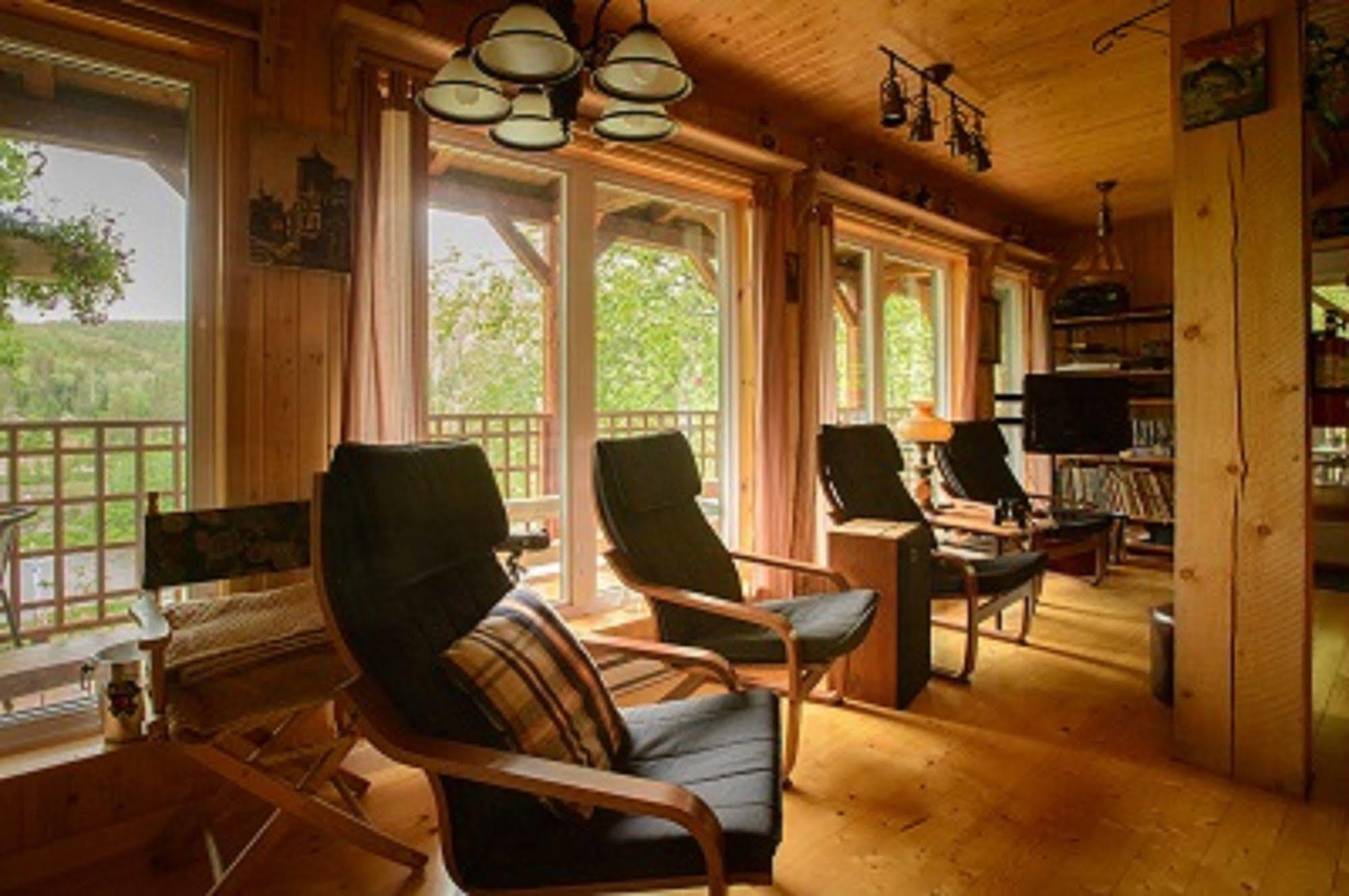Auberge De La Riviere Matapedia - Matapedia River Lodge Routhierville ภายนอก รูปภาพ